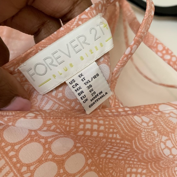 Patterned Top - Picture 3 of 3